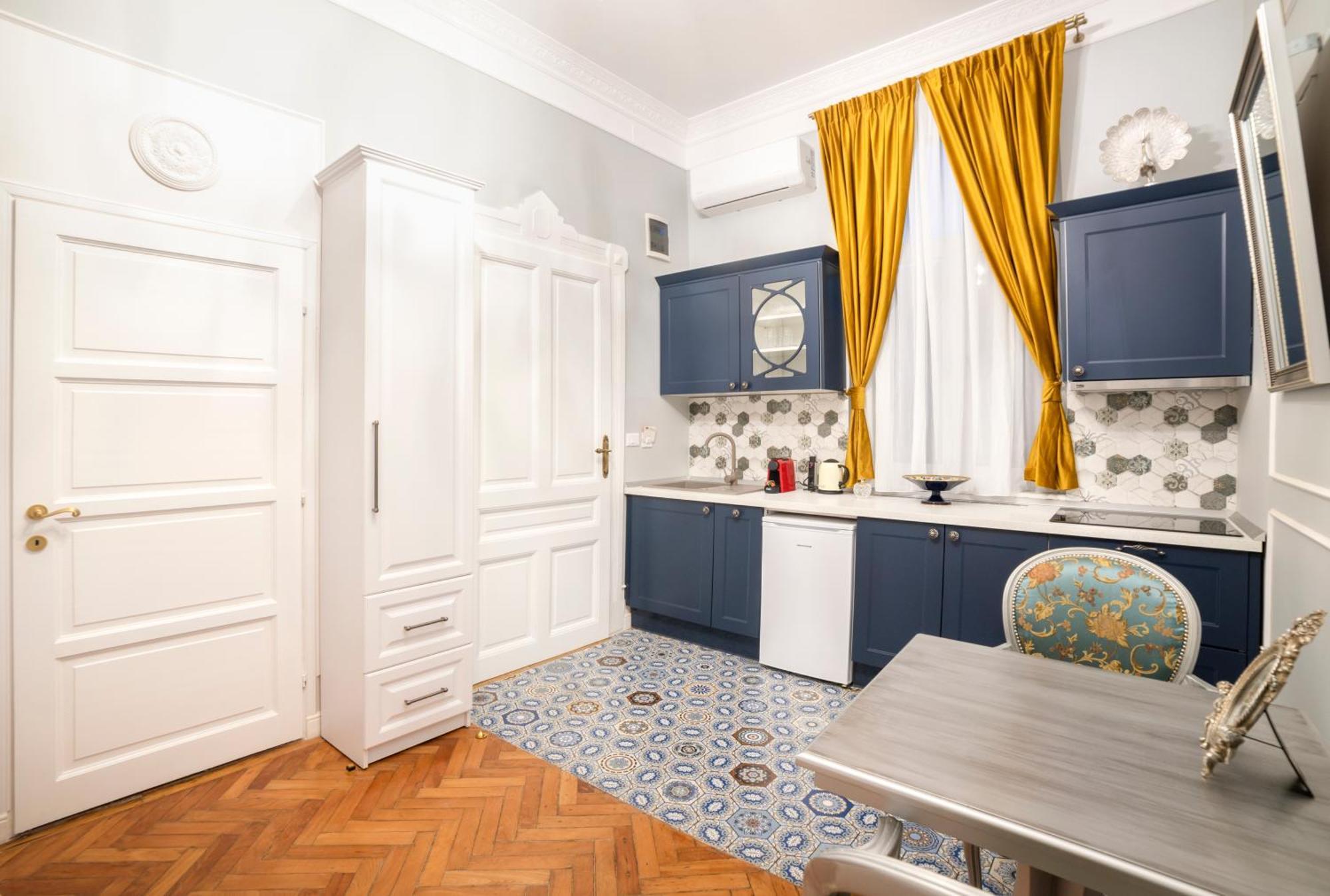 Aesthetic Pleasure - Central Downtown Apartments Oradea Zewnętrze zdjęcie