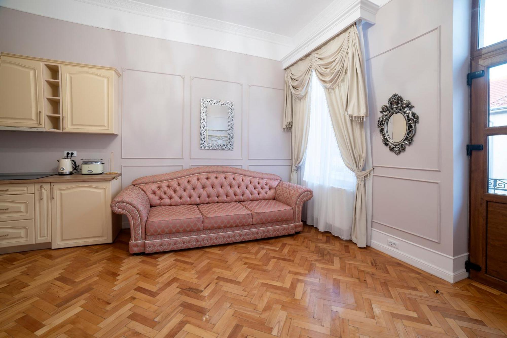 Aesthetic Pleasure - Central Downtown Apartments Oradea Zewnętrze zdjęcie